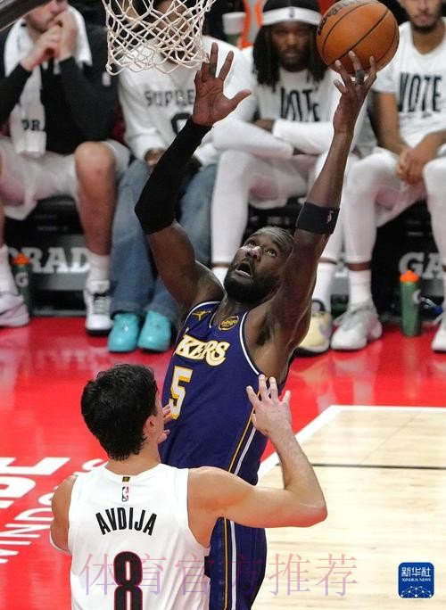 常规赛1月18日:湖人VS开拓者 常规赛1月18日:湖人VS开拓者